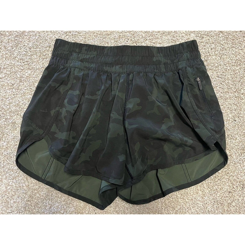 Lululemon Low Rise Tracker Short - Sz 8 - Green Camo